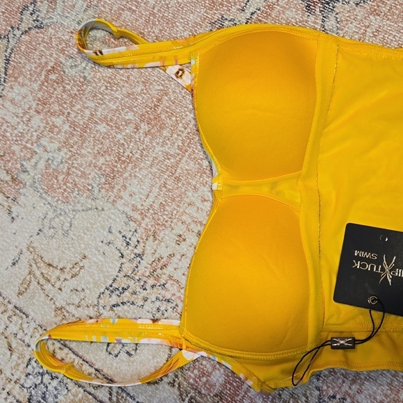 Niptuck Swim Yellow Floral One Piece Multi Fit Cup Swimsuit Size 6 - Picture 8 of 8